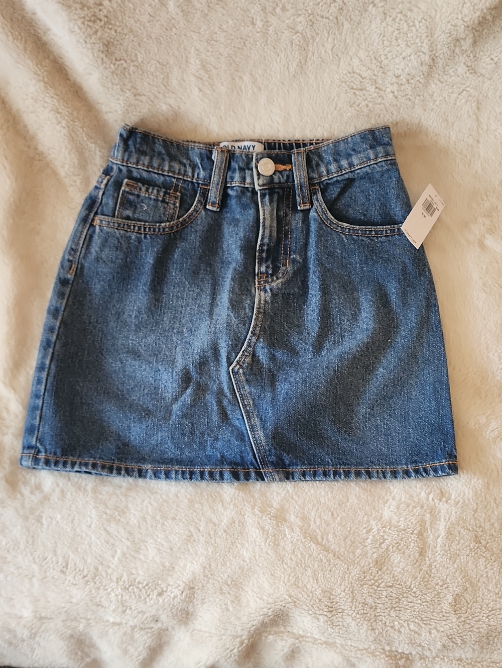 Old Navy Denim Mini Skirt in Medium Blue Wash  NWT SIZE M(8)